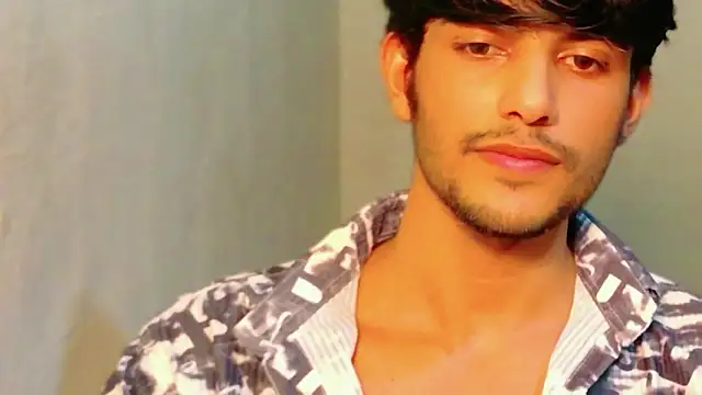 kingkartik7 online show from March 11, 5:30 pm