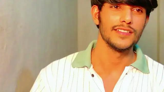 kingkartik7 online show from March 18, 6:22 pm