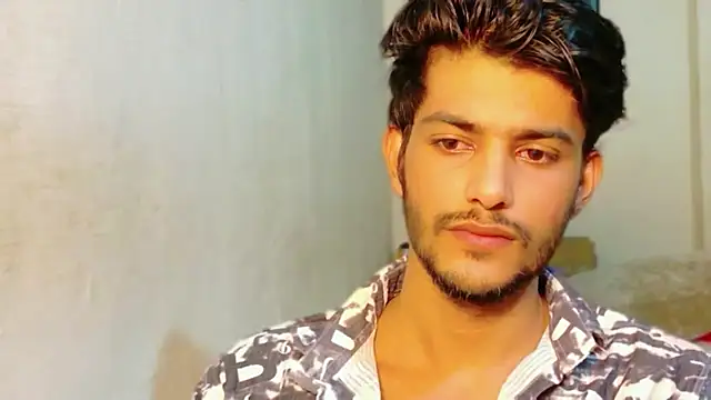Snapshot of kingkartik7 chatting on June 17, 5:03 pm kingkartik7 online show from June 17, 5:03 pm
