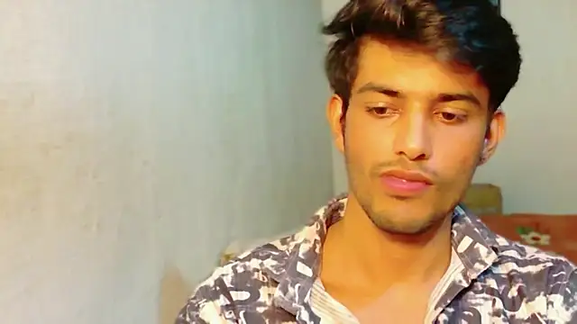 Snapshot of kingkartik7 chatting on June 24, 5:12 pm kingkartik7 online show from June 24, 5:12 pm