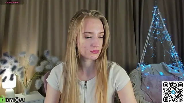 Snapshot of Stacy_River chatting on November 9, 9:29 am Stacy River online show from November 9, 9:29 am