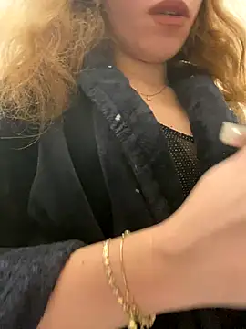 Snapshot of EvaRush chatting on December 5, 4:20 am EvaRush online show from December 5, 4:20 am