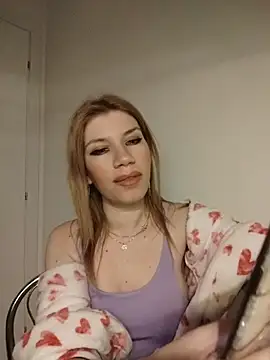 EvaRush online show from March 11, 7:53 pm