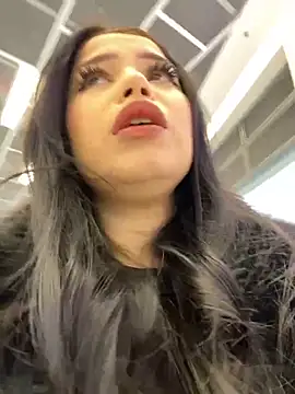 Chloe  Moon online show from December 20, 11:43 am