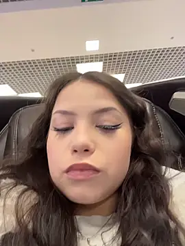Chloe  Moon online show from April 26, 2:04 pm
