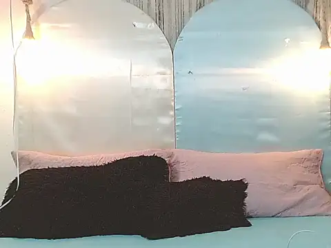 Snapshot of tylor_boy chatting on December 4, 7:00 pm tylor boy online show from December 4, 7:00 pm