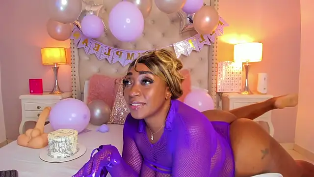 Snapshot of Gabriiela_ chatting on February 21, 4:46 am Gabriiela online show from February 21, 4:46 am