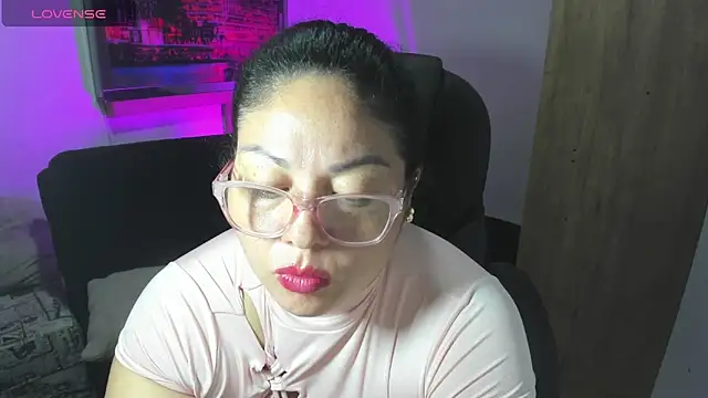 Snapshot of jessicarabbit_1 chatting on May 15, 11:56 pm jessicarabbit 1 online show from May 15, 11:56 pm