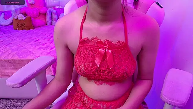 Snapshot of YourKusu chatting on February 15, 12:11 pm YourKusu online show from February 15, 12:11 pm