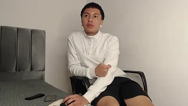 alex-lover online show from January 31, 5:19 am