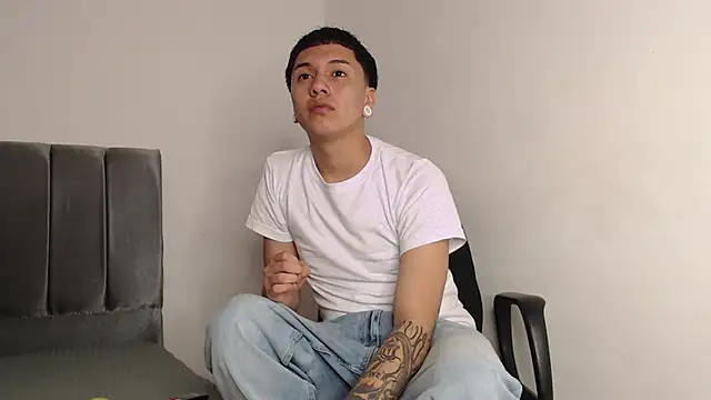 alex-lover online show from September 16, 12:55 am