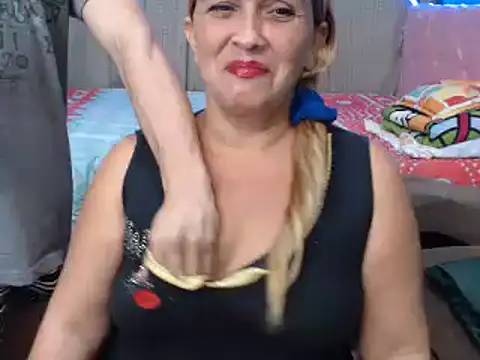 Snapshot of mom_son_dirty chatting on January 10, 3:16 pm mom son dirty online show from January 10, 3:16 pm