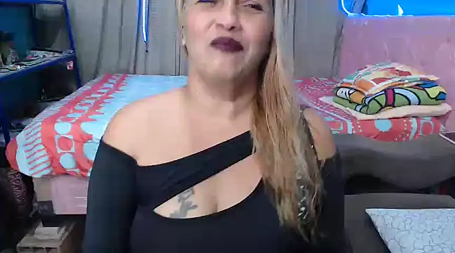 Snapshot of mom_son_dirty chatting on February 7, 2:15 pm mom son dirty online show from February 7, 2:15 pm