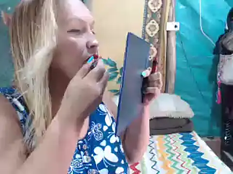 Snapshot of mom_son_dirty chatting on October 8, 2:47 pm mom son dirty online show from October 8, 2:47 pm