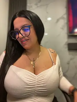 Snapshot of Milff_parkerrr chatting on July 15, 3:12 am Milff parkerrr online show from July 15, 3:12 am