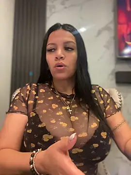 Snapshot of Milff_parkerrr chatting on August 4, 1:31 am Milff parkerrr online show from August 4, 1:31 am