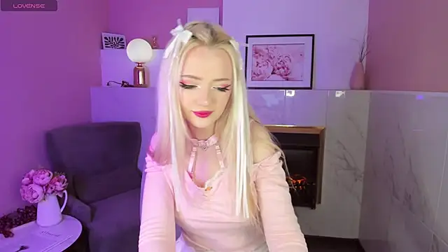 EmilyAir online show from February 8, 10:08 pm