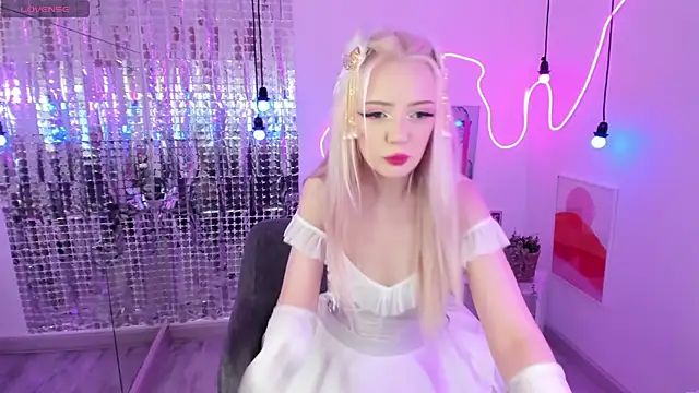 EmilyAir online show from February 20, 5:29 pm