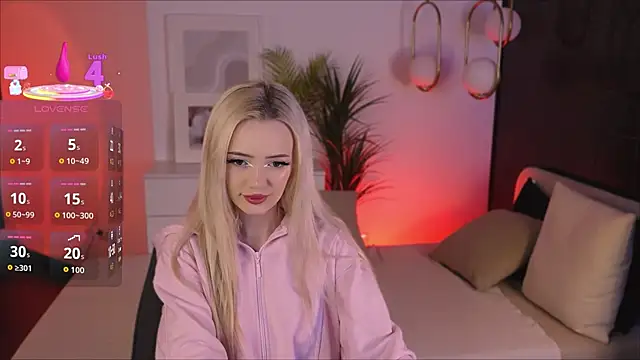 EmilyAir online show from December 4, 4:38 pm