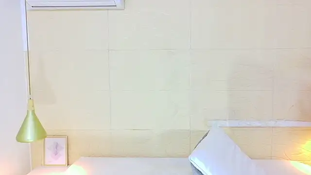 Chocolatte bar online show from November 4, 2:05 pm