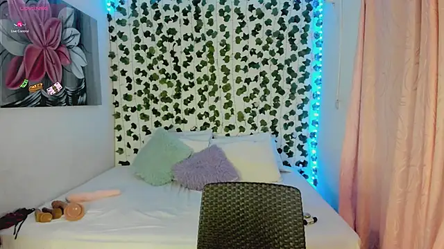 daren paulina online show from September 23, 1:08 am