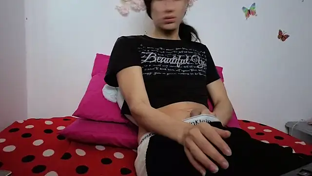 Snapshot of Safiro_Queen chatting on December 1, 11:26 am Safiro Queen online show from December 1, 11:26 am