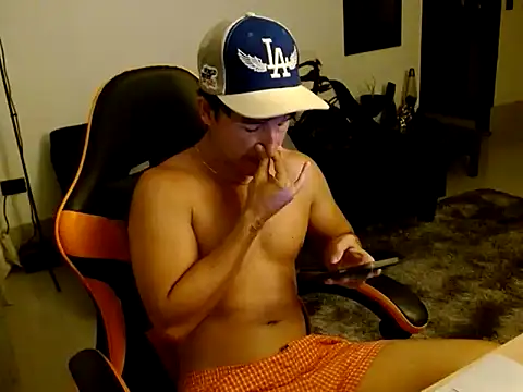 Snapshot of zeth_666 chatting on April 3, 11:25 pm zeth 666 online show from April 3, 11:25 pm