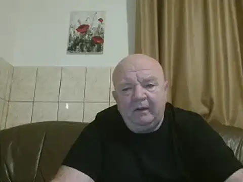 Snapshot of fullballs6 chatting on February 7, 3:12 am fullballs6 online show from February 7, 3:12 am