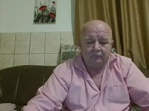 Snapshot of fullballs6 chatting on February 19, 2:44 am fullballs6 online show from February 19, 2:44 am