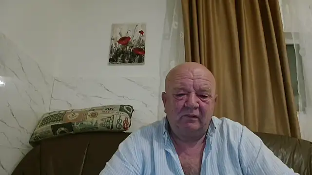 Snapshot of fullballs6 chatting on November 25, 2:55 am fullballs6 online show from November 25, 2:55 am