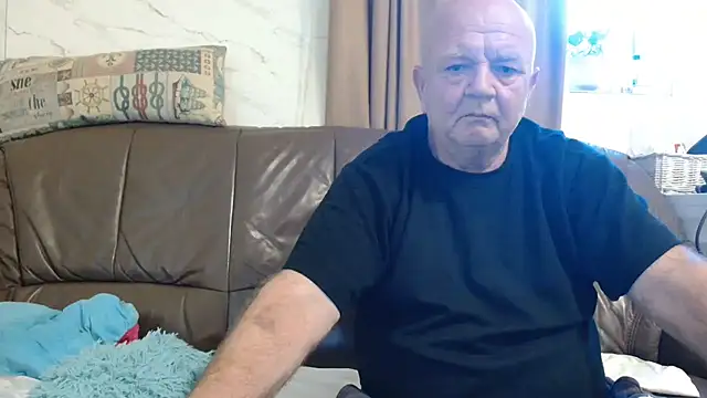 fullballs6 online show from June 18, 4:33 pm
