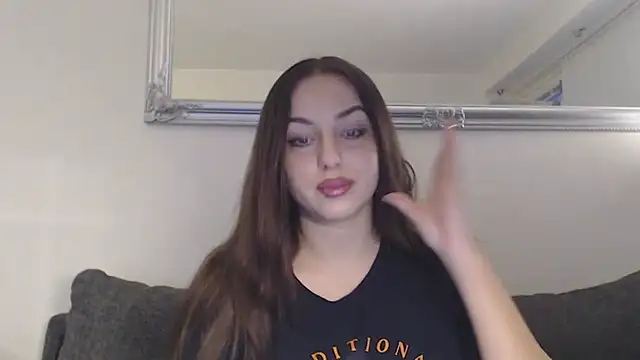 Snapshot of courtneyPerfect chatting on December 17, 2:55 pm courtneyPerfect online show from December 17, 2:55 pm