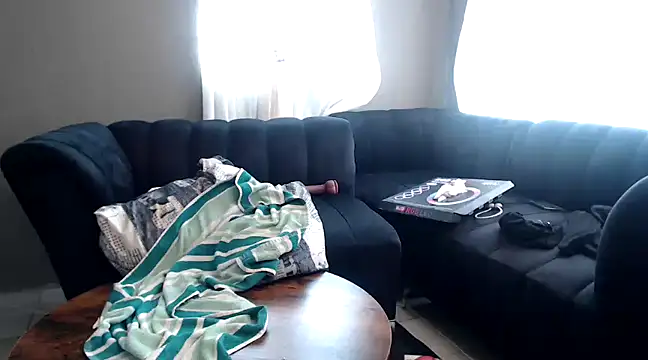 Foxybrownxx1 online show from March 19, 9:38 am