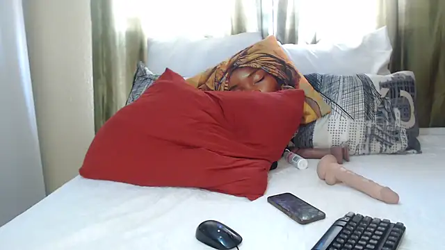 Foxybrownxx1 online show from October 23, 6:56 am