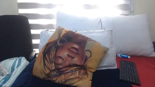 Foxybrownxx1 online show from June 11, 6:22 am