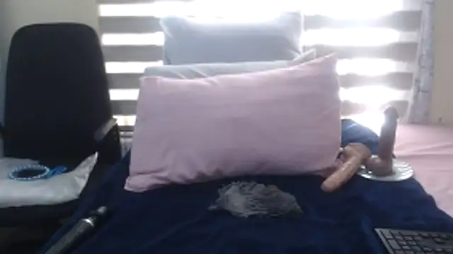 Foxybrownxx1 online show from June 16, 7:11 am