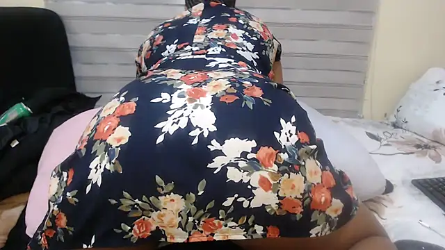 Foxybrownxx1 online show from July 21, 4:09 pm