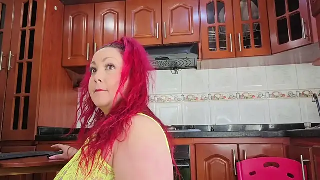 MirandaRossi online show from May 11, 1:39 pm