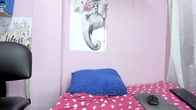 aitanacortes online show from January 7, 3:54 pm