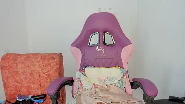 aitanacortes online show from September 25, 2:32 pm