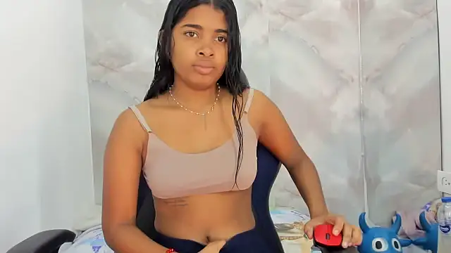 aitanacortes online show from October 12, 1:43 pm