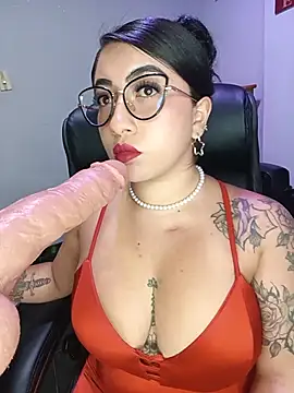 Snapshot of Sexy_cristall_ chatting on July 28, 8:52 pm Sexy cristall online show from July 28, 8:52 pm