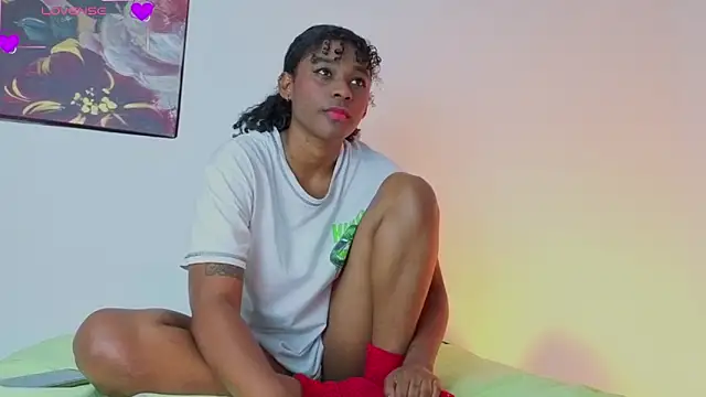 Snapshot of ChannelCox1 chatting on October 16, 7:09 am ChannelCox1 online show from October 16, 7:09 am