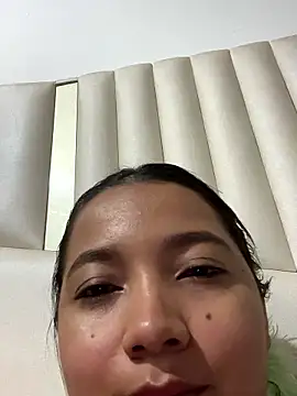 queen angelique online show from January 17, 2:38 am