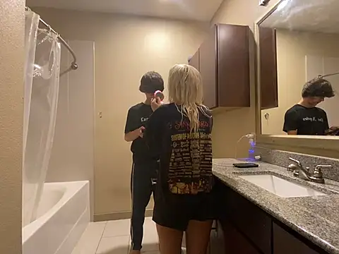 girlfriendmissy online show from December 15, 8:25 pm