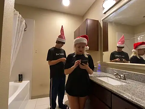 girlfriendmissy online show from December 25, 1:31 am