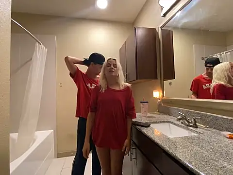 girlfriendmissy online show from February 16, 1:47 am