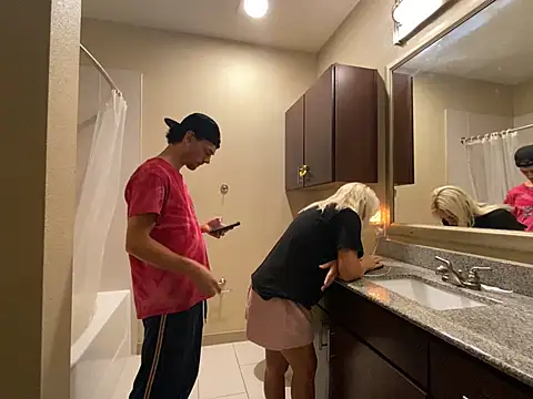 girlfriendmissy online show from March 22, 9:42 pm