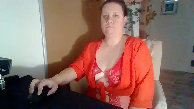 ReifeVenna online show from December 3, 4:06 pm
