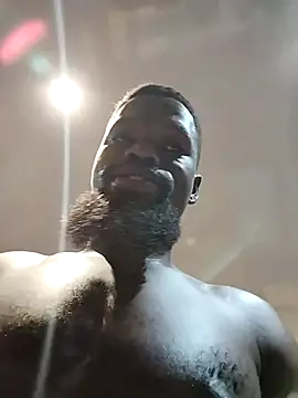 Snapshot of Chocolate_factory_man chatting on December 29, 10:14 pm Chocolate factory man online show from December 29, 10:14 pm